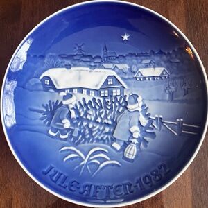 Blue wall Plate Denmark the Christmas tree 7"